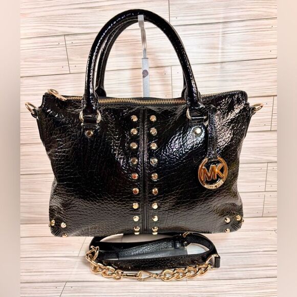 075-Michael Kors Black Leather Uptown Astor Satchel with Gold Stud Accents - Picture 1 of 12